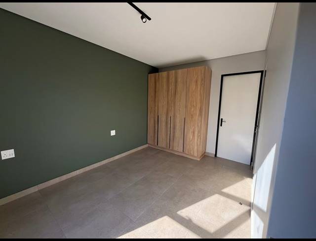 1 BEDROOM PROPERTY TO RENT IN LYNNWOOD GLEN